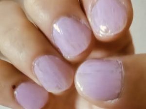 「ジェルネイルがムラになる…」その原因は？